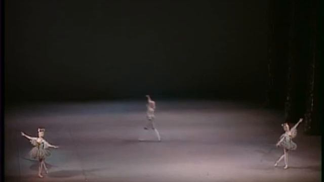 Pas de Trois (Dance of the Mirlitons) from "The Nutcracker" ballet - 1992 смотреть онлайн