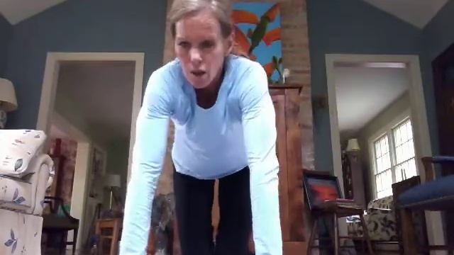 Core strenght rainbow movements with Miss Tracy смотреть онлайн