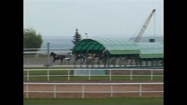 Приз в честь Дня Победы на ипподроме "Акбузат".mpg смотреть онлайн