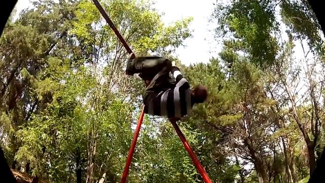 Ролл по турнику(снизу)в зацеп на турник (Parkour Tricks) смотреть онлайн