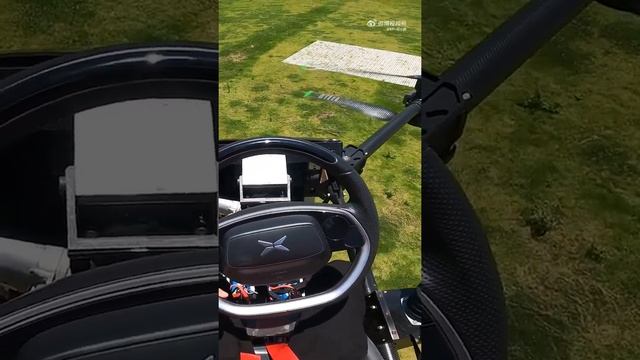 XPeng CEO shows how you can drive a flying car like a car смотреть онлайн