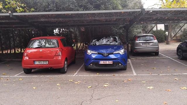 Toyota C-HR - Simple Intelligent Parking Assist system :: [1001cars] смотреть онлайн