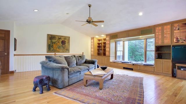 15 Wintergreen Dr, North Andover MA, Boston Real Estate Photography смотреть онлайн