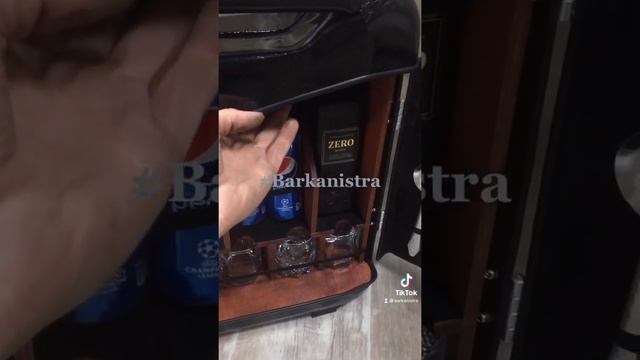 Бомбический подарок мини-бар в виде канистры смотреть онлайн