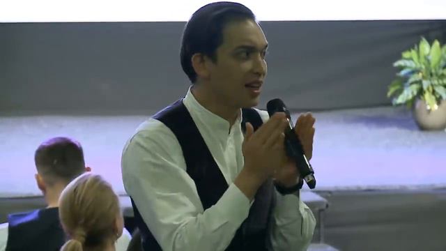 ПОЧЕМУ ЛЮДЯМ ВЫГОДНО СТРАДАТЬ?!  Разбор с Петром Осиповым. Бизнес Молодость