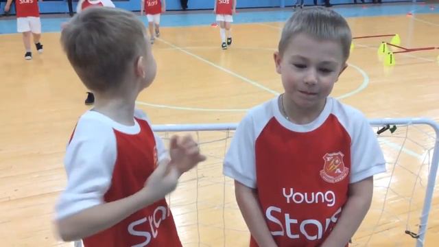 Опрос молодых звёзд академия футбола! смотреть онлайн