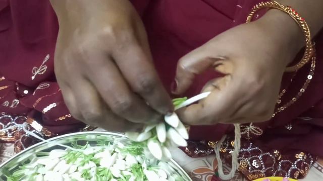 How to string Jasmine flower Garland смотреть онлайн