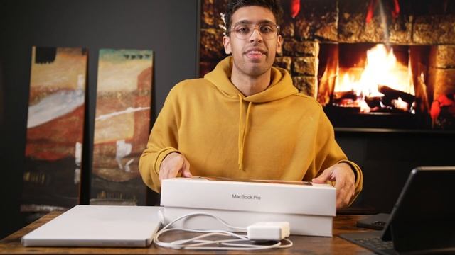 MacBook Pro 16" M1 Max Unboxing & First Impressions смотреть онлайн