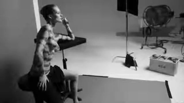 Viktor & Rolf Bonbon Backstage - www.lavanda.az смотреть онлайн