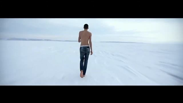 Поэт без усов -  Эта картина висит в другом замке.