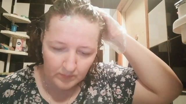 ОТЗЫВ о КРАСКЕ из ФИКС ПРАЙСА ProFFi ROCOLOR // КАК ПОКРАСИТЬ ВОЛОСЫ В ДОМАШНИХ УСЛОВИЯХ смотреть онлайн