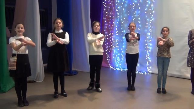 Частушки - Заслуженный коллектив народного творчества Образцовый хор народной песни «Млада» смотреть онлайн