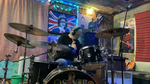 7Раса - Иди домой (Drum cover) смотреть онлайн