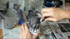 Разборка  и чистка пылесоса Dyson V6, V62. Устраняем неприятные запахи.