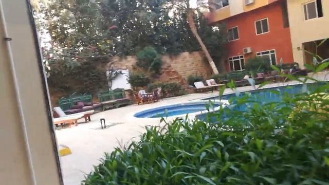 Вот в таких комплексах ,россияне купили квартиры.Жаль телефон сел показать всё не смогла. смотреть онлайн