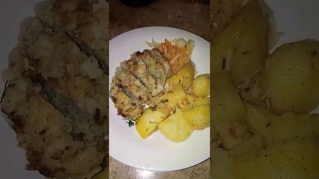 на ужин(рыбные котлеты с картошкой) смотреть онлайн