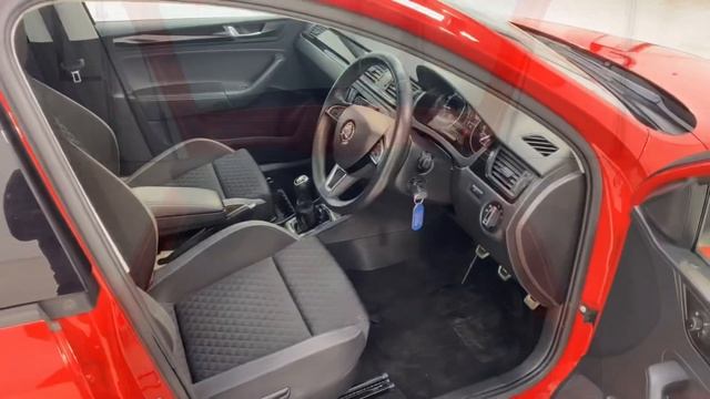 SKODA Rapid Spaceback 1.0 TSI SE Sport Euro 6 (s/s) 5dr смотреть онлайн