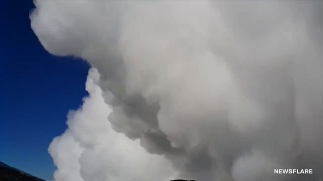 5 EXTREME Avalanche Caught On Camera смотреть онлайн