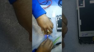 mobix96.ru телефон ZTE Blade X7 не заряжается, не включается.