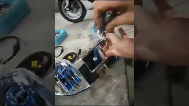 VENTO MAX 200.Установка линз в фары лампа H7 ближний, дальний. смотреть онлайн