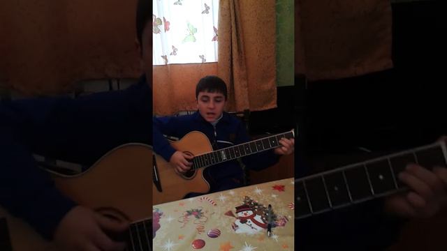 В руках автомат,потому что солдат.Песня под гитару