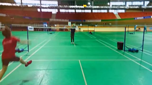 Открой бадминтон, банк ВТБ! смотреть онлайн