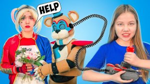 Harley and Joker play FNAF Security Britch! Xenia and Freddy FNAF 9 vs Harley!