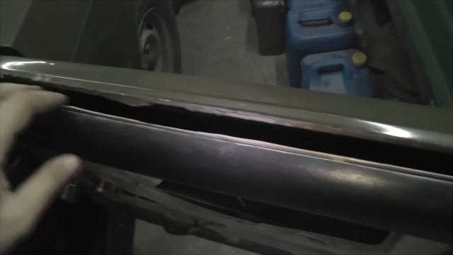 ВАЗ 2104. Замена уплотнителей дверных стекол. смотреть онлайн