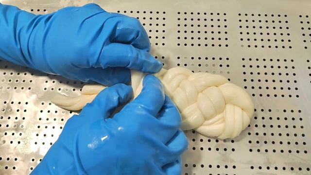 Мастер класс по сыроварению на сыроварне Fansel Pro / Моцарелла на закваске, Сырные розы, Чечил и д смотреть онлайн