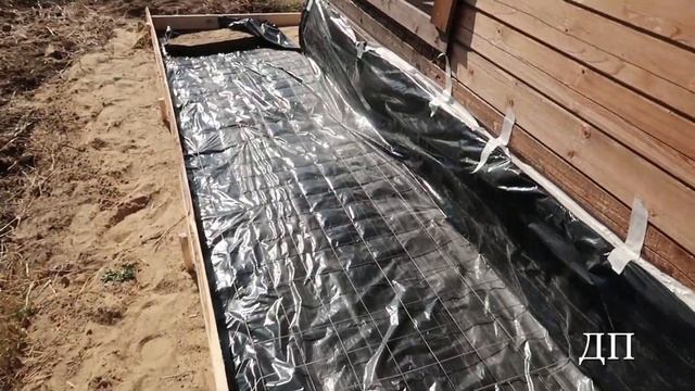 Строим дом. ч.7. Заливаем отмостку. смотреть онлайн