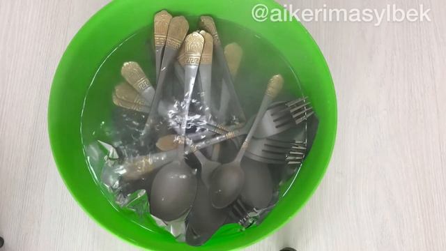 Үй жағдайында қасық тазалау. Чистим столовые приборы в домашних условиях. Чистим ложки и вилки. смотреть онлайн