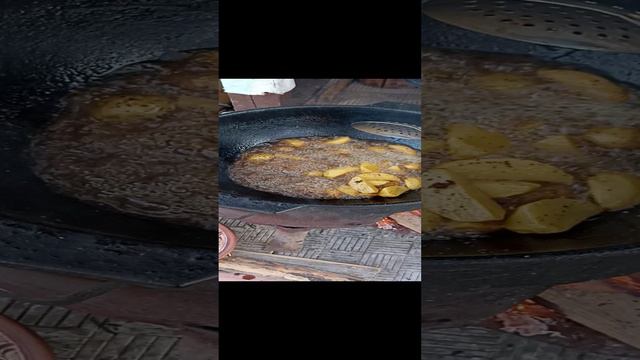 Картофель по деревенски в казане смотреть онлайн