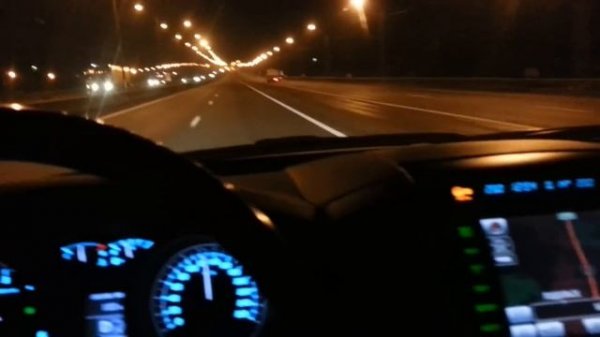 200 км/ч на Toyota Land Cruiser 200