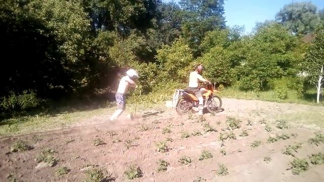 Мото окучивание картошки на эндуро смотреть онлайн