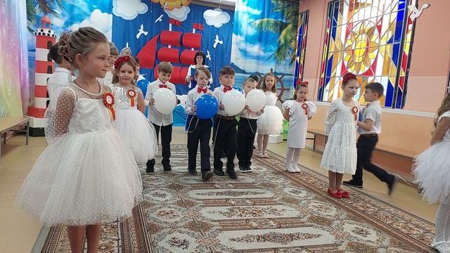Танец " Алые паруса", ВХОД.
Старшая группа смотреть онлайн