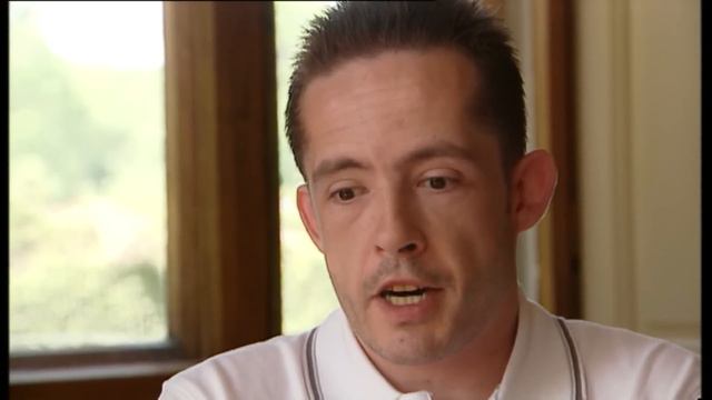 HOPITAL PSYCHIATRIQUE à Coeur Ouvert - Reportage Témoignages Patients - RTS