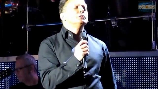 LUIS MIGUEL TANGO POR UNA CABEZA ARGENTINA 2012 смотреть онлайн