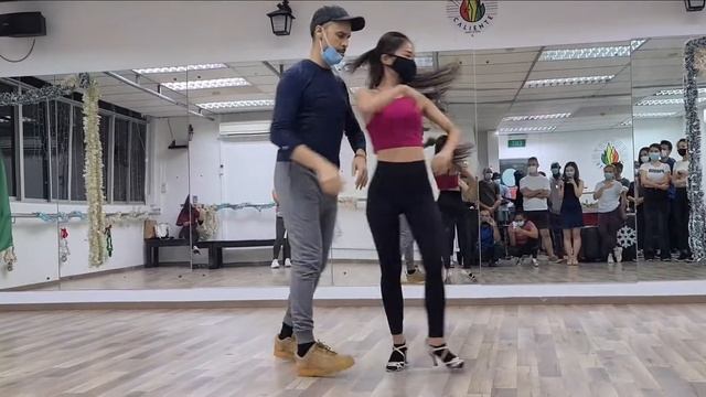 Salsa social demo to El Gran Combo de Puerto Rico - Brujeria смотреть онлайн
