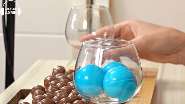 ASMR MUKBANG PLANET EARTH CHOCOLATE JELLY 지구 초콜릿 젤리 먹방 MUKBANG GUMMY GUMMI EATING смотреть онлайн