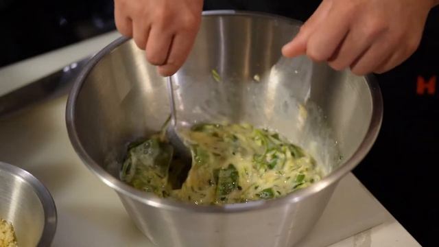 Запеканка из яиц со шпинатом и кабачками смотреть онлайн