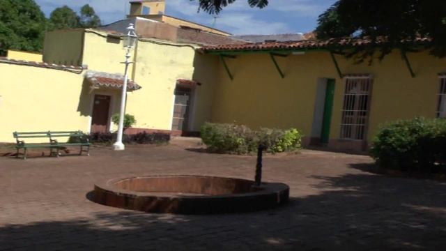 Куба дикарями - Тринидад центр смотреть онлайн