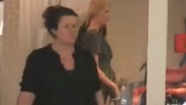 Клаудия Шифер в Париже смотреть онлайн