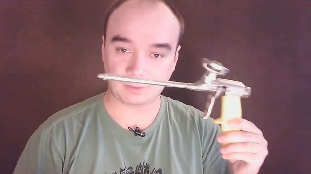 Брать ли пистолет для монтажной пены или воспользоваться баллоном с трубочкой? смотреть онлайн