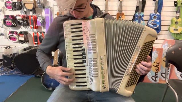 Dolores Regent Accordion смотреть онлайн