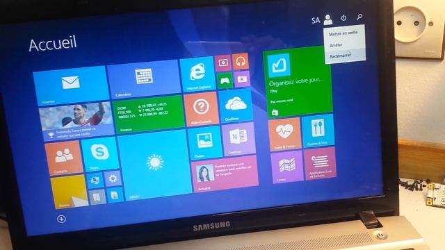 Bios laptop samsung & how to boot from USB Drive in samsung laptop смотреть онлайн