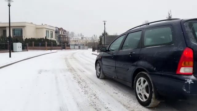 Ford Focus 1,6 МКПП универсал смотреть онлайн
