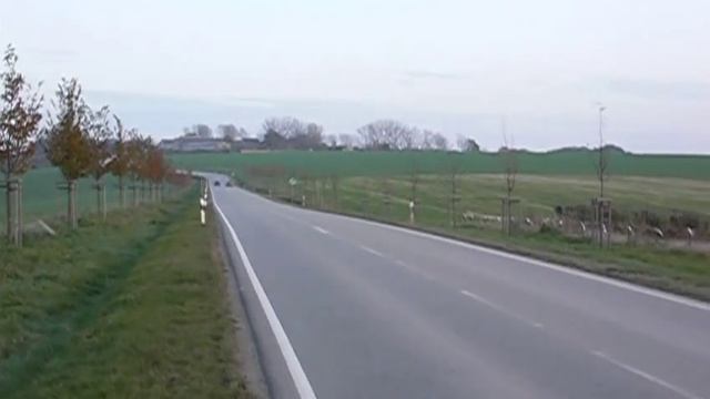 vw golf r32 vs opel corsa 2,0L 16V смотреть онлайн