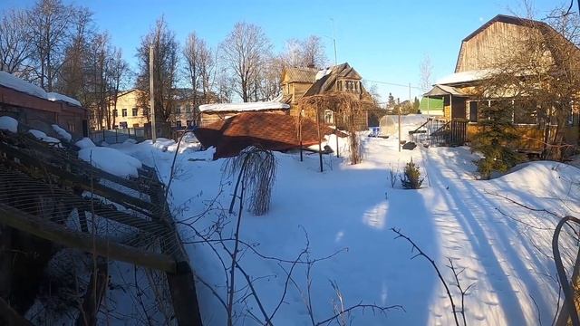 Доделали внешние стены, обрушилась крыша беседки у соседей под тяжестью снега смотреть онлайн