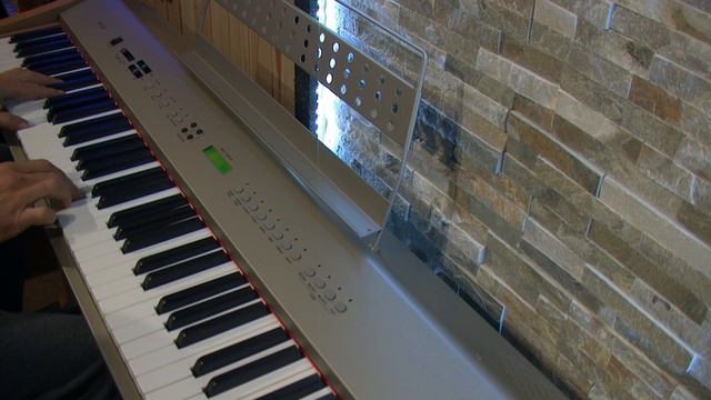 Korg Tr-Rack.Que es y como suena un módulo de sintetizador. смотреть онлайн