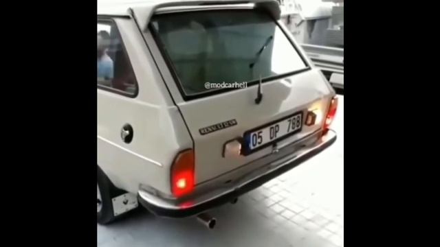 Renault tüm araçlara saplayan tek otomobil смотреть онлайн